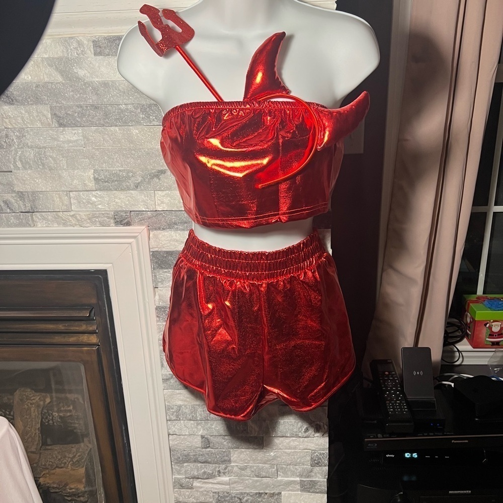 Women’s Metallic Devil Cosplay Costume – XL, NWOT - Picture 2 of 7